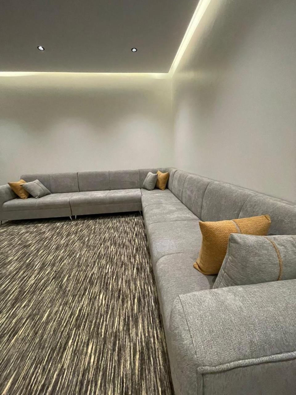 Crown Al-Ula Apartment Bagian luar foto